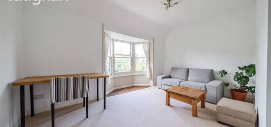 Flat to rent in Grand Parade, Brighton, East Sussex BN2