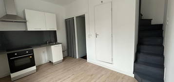 APPARTEMENT F1 BIS EN DUPLEX RÉNOVÉ - QUARTIER SAINIT PIERRE