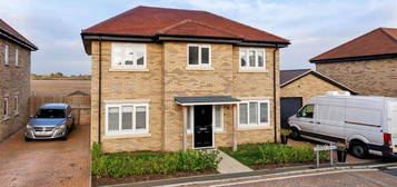 4 bed detached house for sale