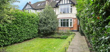 6 bedroom semi-detached house for sale