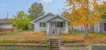 710 4th St, Clarkston, WA 99403