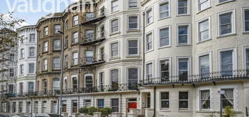 Flat to rent in Vernon Terrace, Brighton BN1