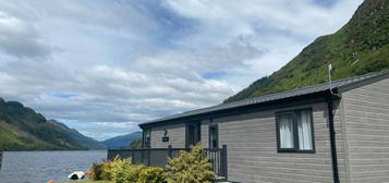 2 bedroom lodge for sale