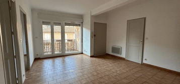 Appartement  à louer, 3 pièces, 2 chambres, 54 m²