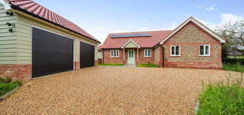 4 bedroom detached bungalow for sale