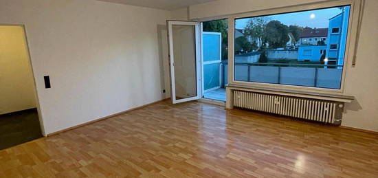 SCHÖNE 2-ZIMMERWOHNUNG MIT BALKON