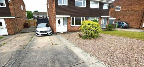 3 bedroom semi-detached house for sale