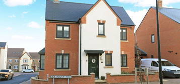 3 bed detached house for sale