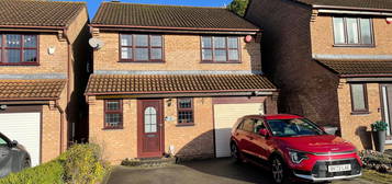 3 bed detached house to rent