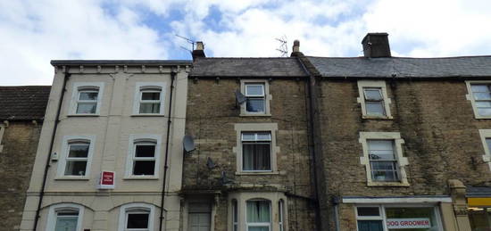 Room to rent in Christchurch Street West, Frome, Somerset BA11