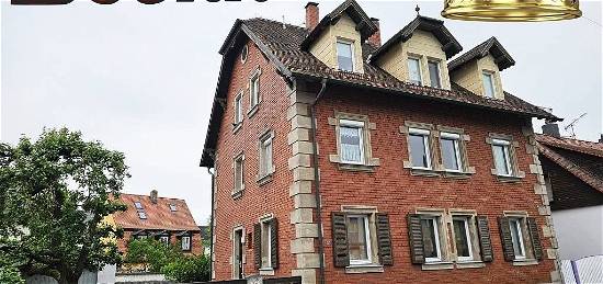 V3396 Solides 3-Familienhaus mit schöner Backstein-/Sandsteinfassade in Burgfarrnbach                                 