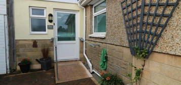 1 bedroom detached bungalow