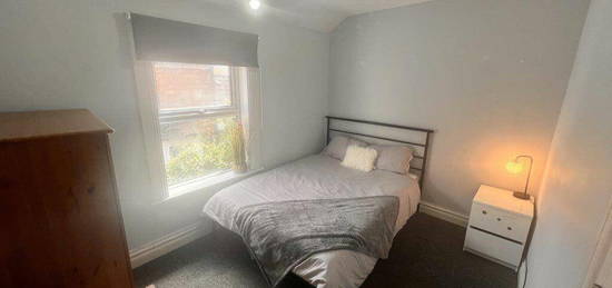 1 bedroom house share