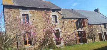 A VENDRE - Chez BLOT IMMOBILIER de PLEUDIHEN SUR RANCE - CORPS DE FERME AVEC POTENTIEL DE 400m²