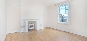 Flat to rent in Upper Maisonette Heath Street, London NW3