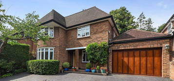 4 bed detached house for sale