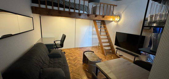 Studio 22,11m2 avec mezzanine- Lille centre, rue Léon Gambetta