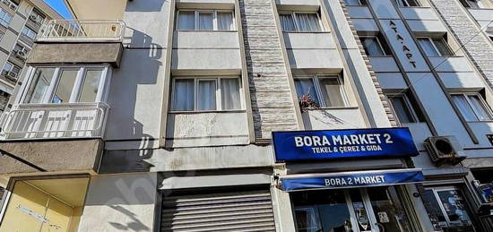 İzmir Çiğli Yakakent'te Deniz Manzaralı Kiralık 3+1 Daire