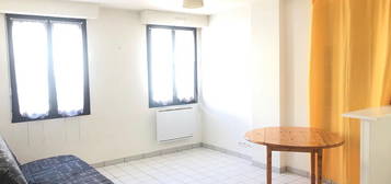 'APPARTEMENT MEUBLÉ LE MANS 1 PIECE 20M2'