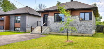 92, Rue Marleau
                        Salaberry-de-Valleyfield