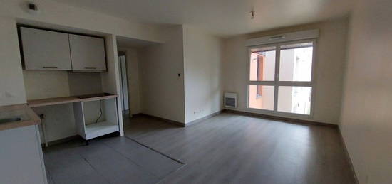 Appartement  à louer, 2 pièces, 1 chambre, 43 m²