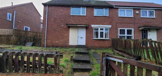 2 bedroom semi-detached house for sale