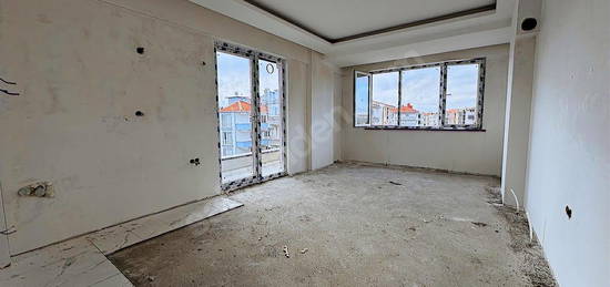 GELİBOLU GAZİ SÜLEYMAN PAŞA MAHALLESİNDE 2+1 SATILIK DAİRE