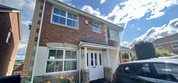 4 bedroom detached house to rent