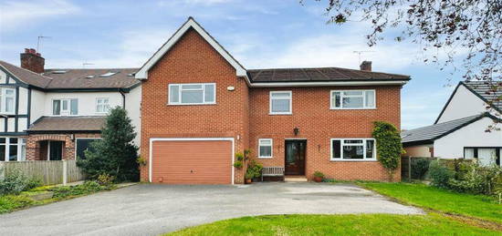 5 bedroom detached house for sale