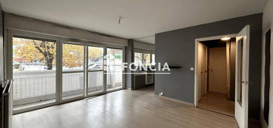 STUDIO 35m2 avec balcon ET PARKING