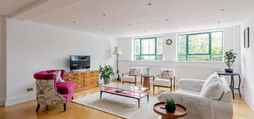 3 bed flat for sale