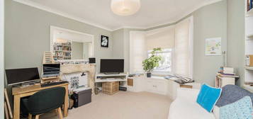 Flat for sale in Mablethorpe Road, London SW6