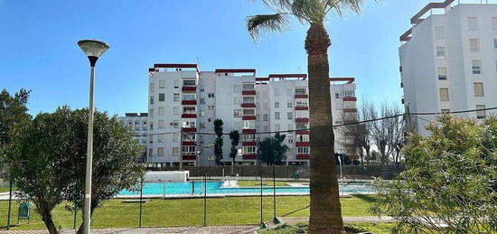 Piso en avenida Catalina Santos la Guachi en Valdelagrana, Puerto de Santa María (El)