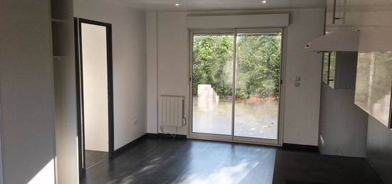 Appartement 2 pièces 32 m2 avec Terrasse