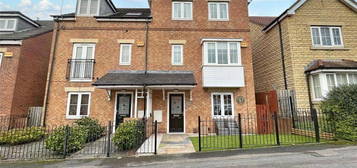 4 bedroom semi-detached house for sale