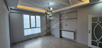 İLBEY GAYRİMENKUL"DEN SİVEREK CADDESİNDE KİRALIK 2+1 DAİRE