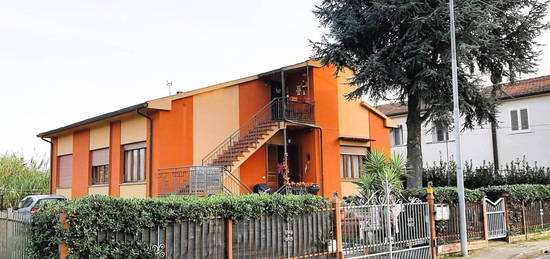 Villa plurifamiliare via 25 Aprile 6, Colignola, Campo, San Giuliano Terme