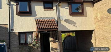 2 bedroom semi-detached house