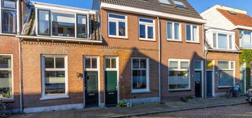 Hoogstraat 28