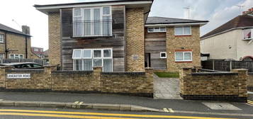 Flat to rent in Lancaster Road, Uxbridge UB8