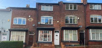 6 bedroom terraced house