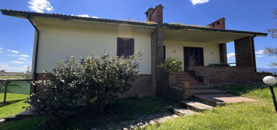 Villa in vendita in via Buggianese