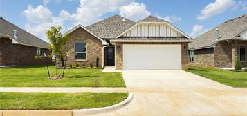 9317 NW 142nd St, Yukon, OK 73099