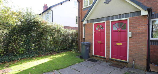 Flat to rent in Old Hall Lane, Manchester M14