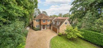 6 bedroom detached house for sale