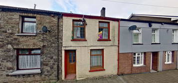 3 bed terraced house for sale