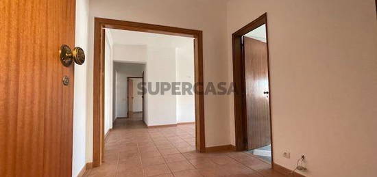 Apartamento T2, Av. Infante D. Henrique, Setúbal