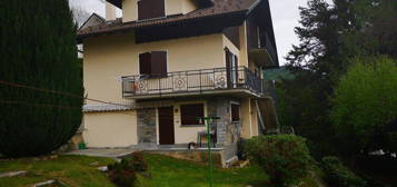 Villa in vendita in via Alla Pila