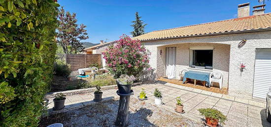 EXCLUSIVITE à MANOSQUE, quartier agréable, VILLA 98 m² dont 72 m² habitables sur 880 m² de terrain