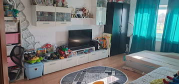 Apartament cu  camere decomandat zona Dorally (cod E5)